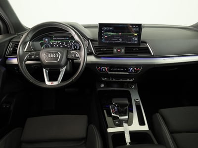 54300662-5.jpg
