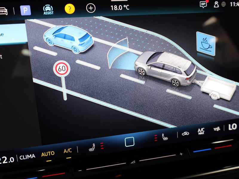 54353774-14.jpg