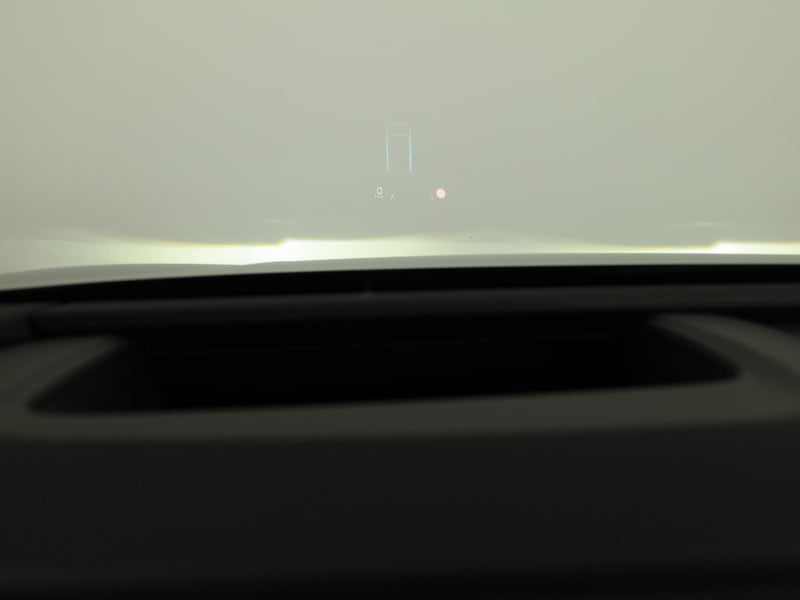54390386-8.jpg