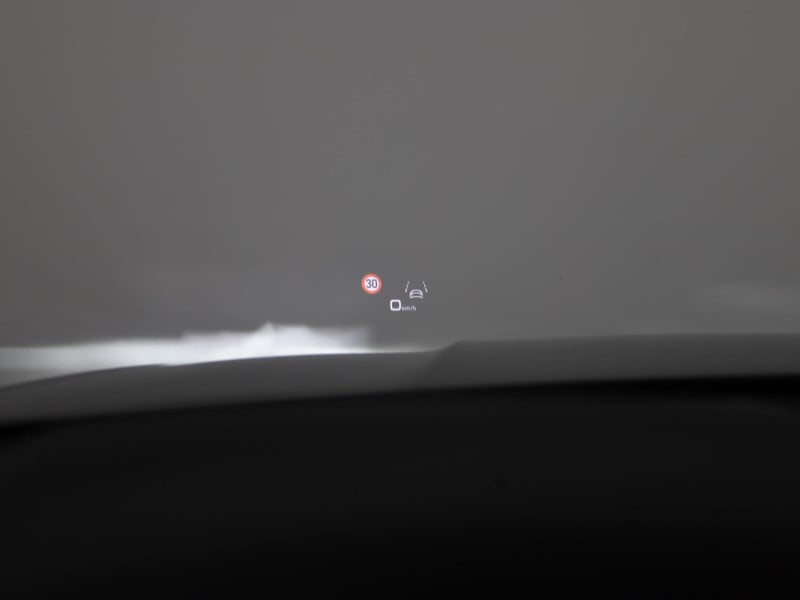 54420799-14.jpg