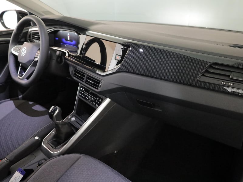 54448826-20.jpg