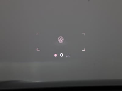 54566782-11.jpg