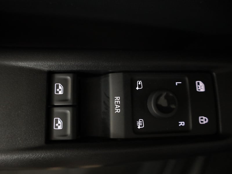 54577310-21.jpg