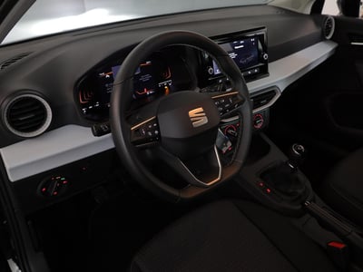 54678226-7.jpg