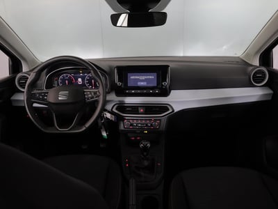 54693456-6.jpg
