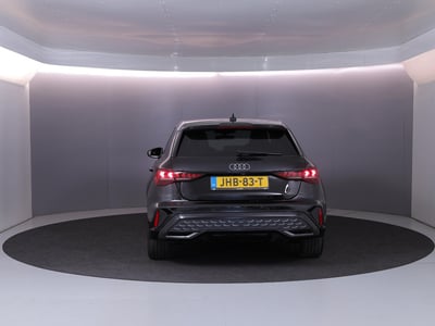 54705771-29.jpg