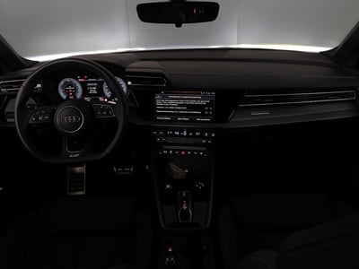 54705771-6.jpg