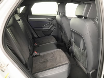 54711073-30.jpg
