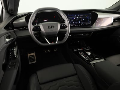 54738603-19.jpg