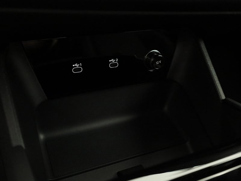54750958-34.jpg