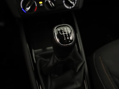 54814469-24.jpg