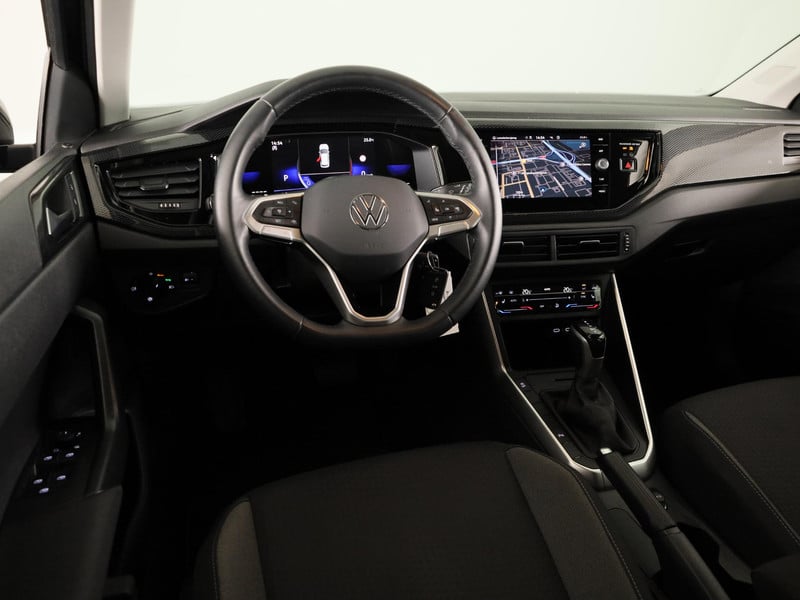 54842501-16.jpg