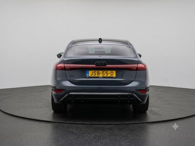 54842716-15.jpg