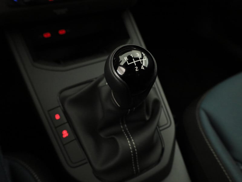 54891476-27.jpg