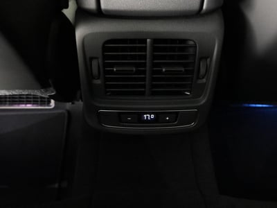 54928167-20.jpg