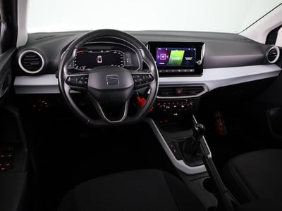54944739-13.jpg