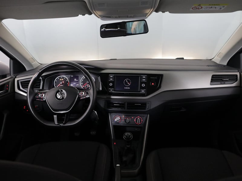 55050250-6.jpg