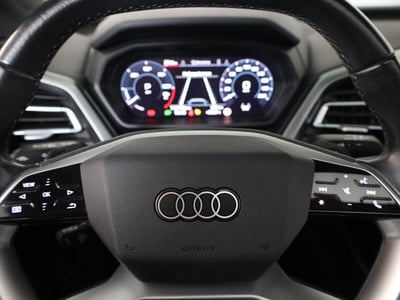55061330-14.jpg
