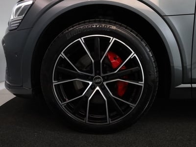 55082377-20.jpg
