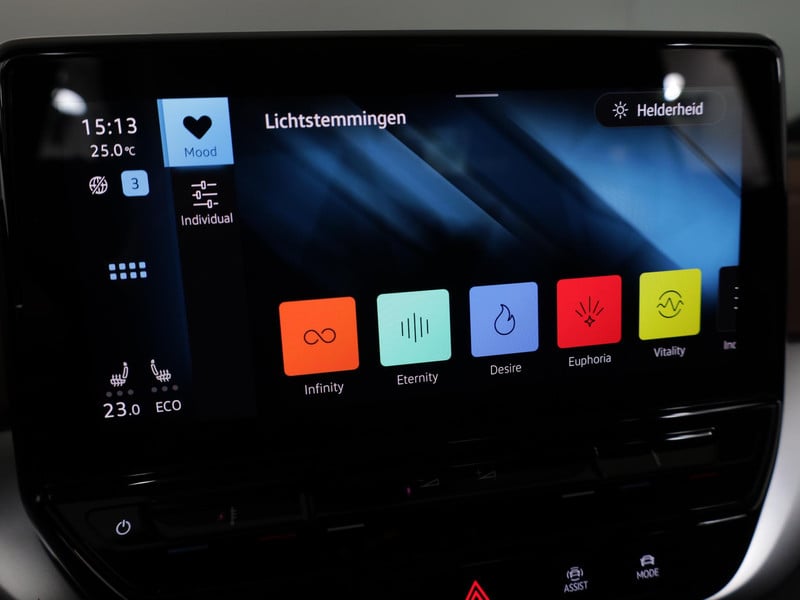 55504111-14.jpg