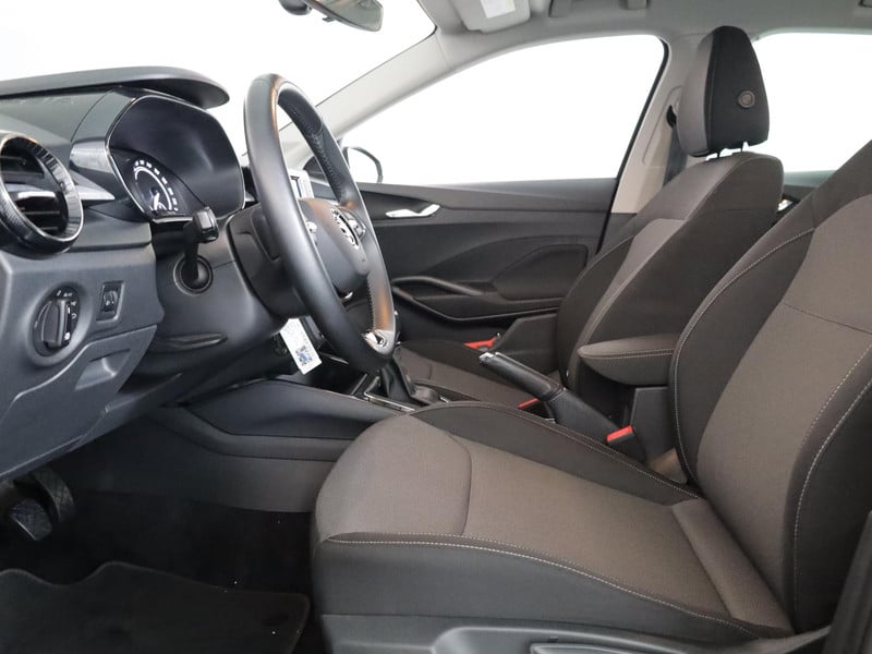 55589004-8.jpg