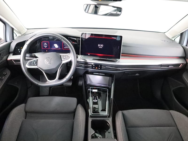 55632427-7.jpg