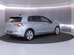 55632427-4.jpg