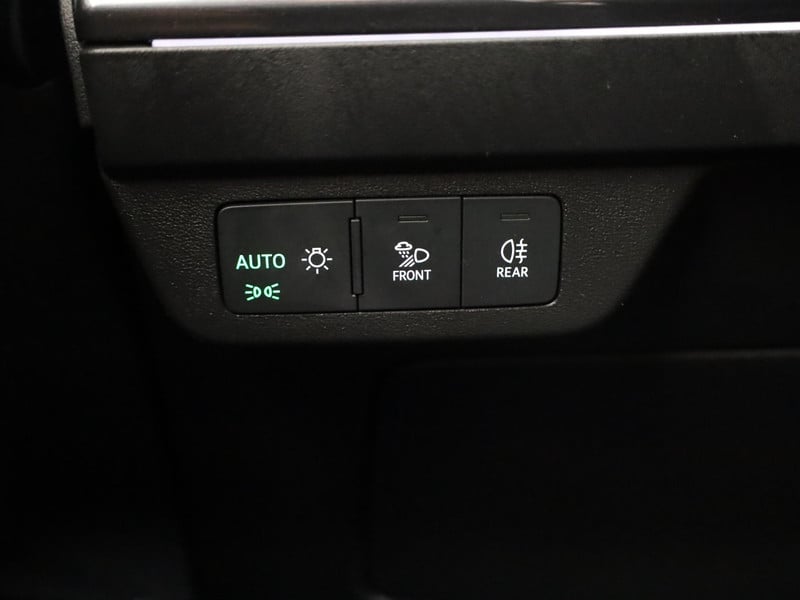 55919903-32.jpg
