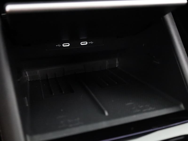 55952505-40.jpg