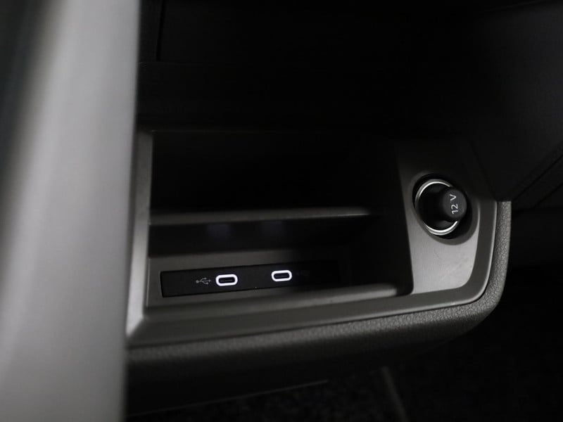 55963725-27.jpg