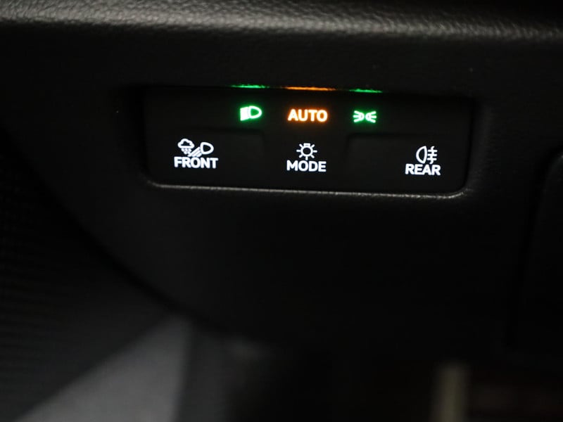 55966986-42.jpg