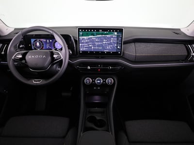 55968428-5.jpg