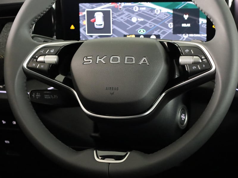 55969125-7.jpg