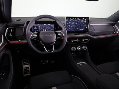 55971518-5.jpg