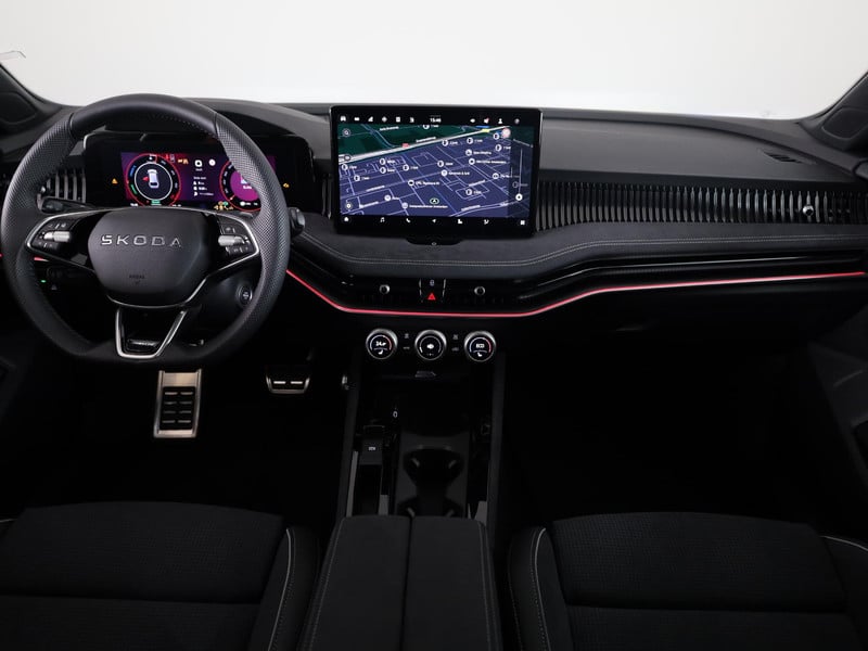 56108181-5.jpg