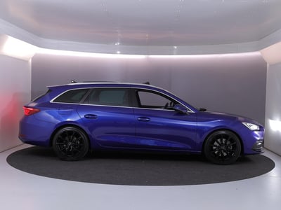 56115822-20.jpg