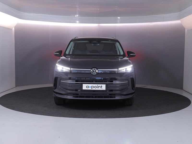 56135846-24.jpg