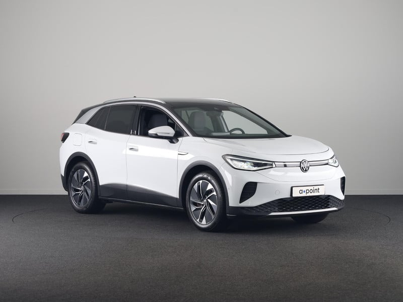 56161185-6.jpg