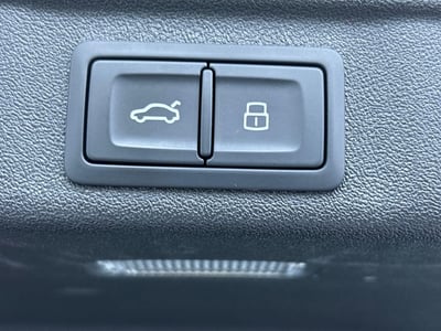 56245277-23.jpg