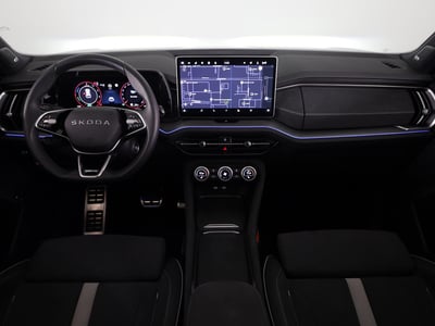 56245671-5.jpg