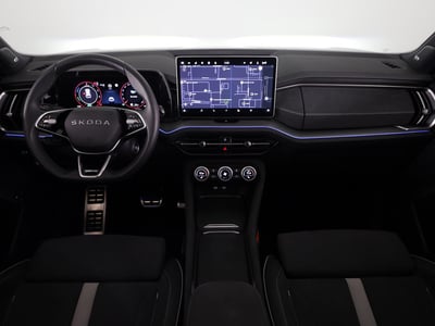 56245671-6.jpg