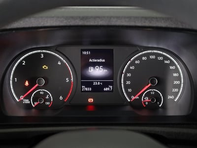 56279126-11.jpg
