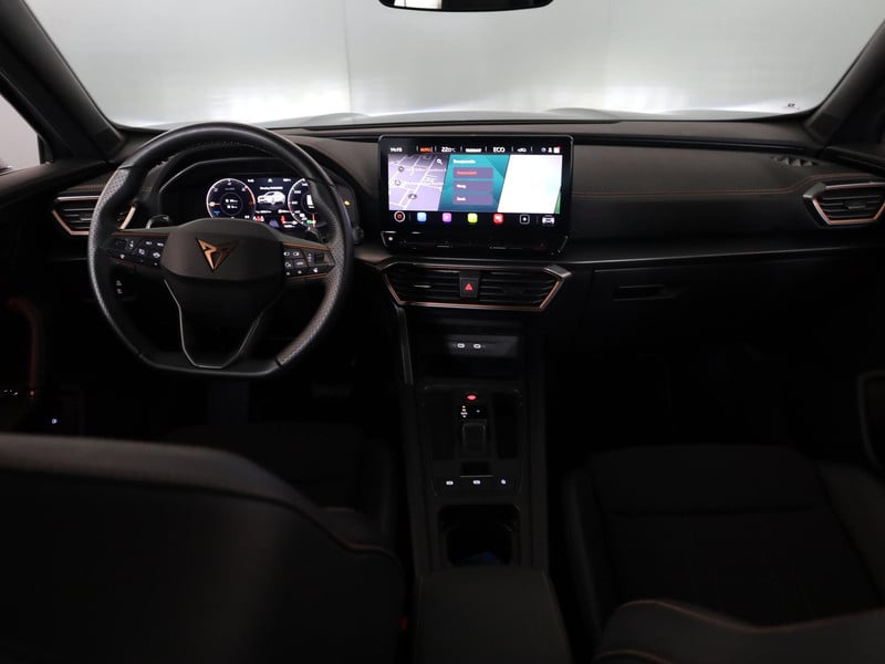 56375249-6.jpg