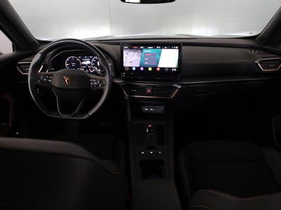 56375249-6.jpg