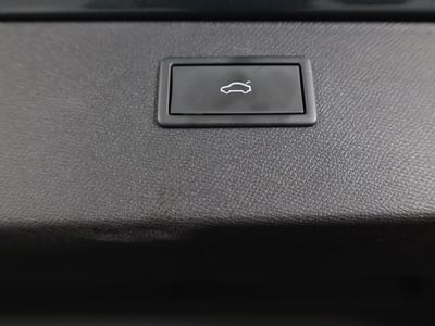 56375292-28.jpg