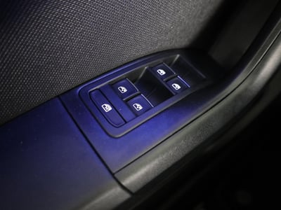 56507391-26.jpg