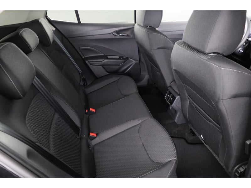 56549285-21.jpg