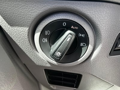 56577155-23.jpg