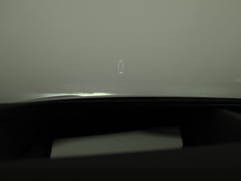 56603039-9.jpg