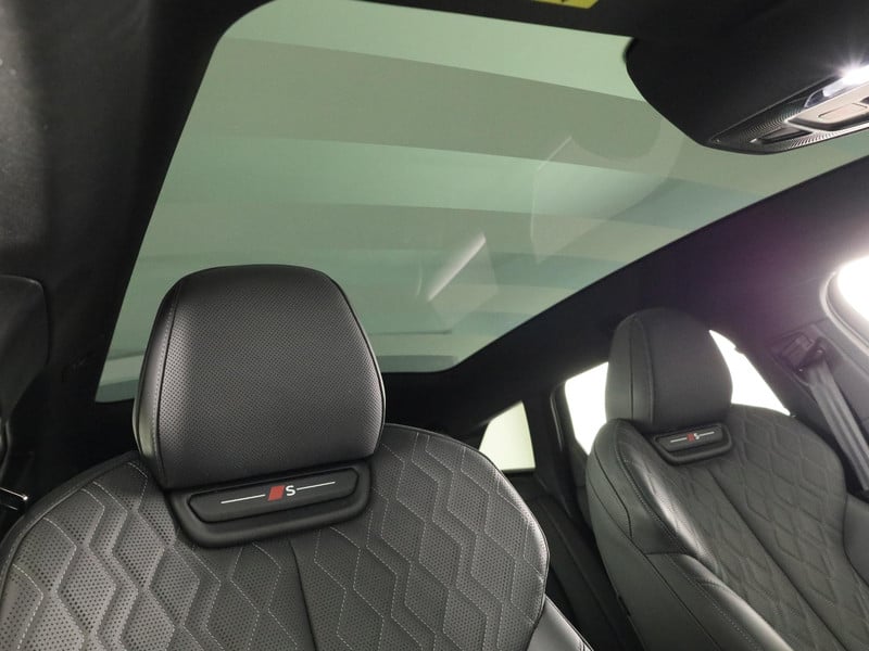 56603039-9.jpg
